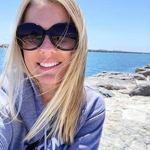 💘Meet your seller💘